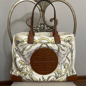 🌸🌺Beautiful Tory Burch Morning Crane Ella Bag🌸🌺